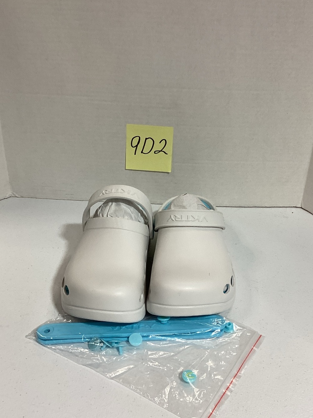 VKTRY Recovery White Slip-On Clogs with Aqua Accents